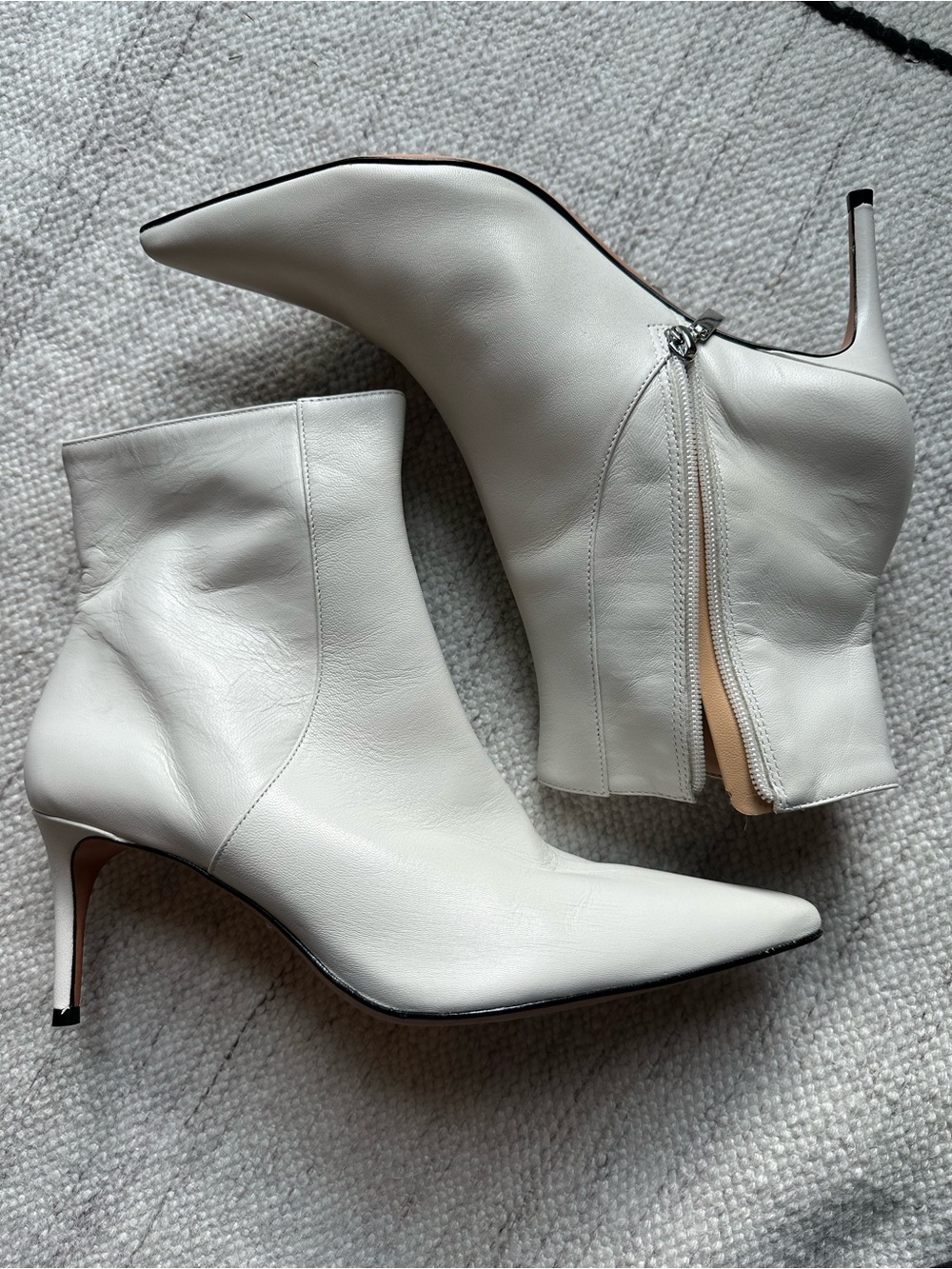 Shutz Bette Women's White Pointed-Toe Leather Ankle Boots